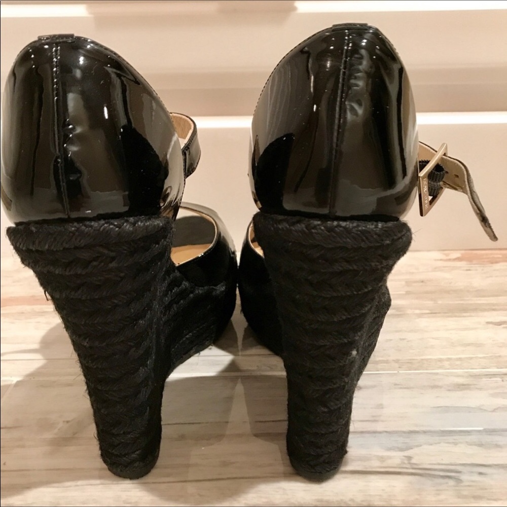 Jimmy Choo 083 Phoebe Patent Leather - Picture 9 of 11